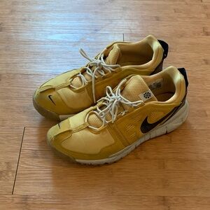 Nike Yellow and Black Athletic Shoes